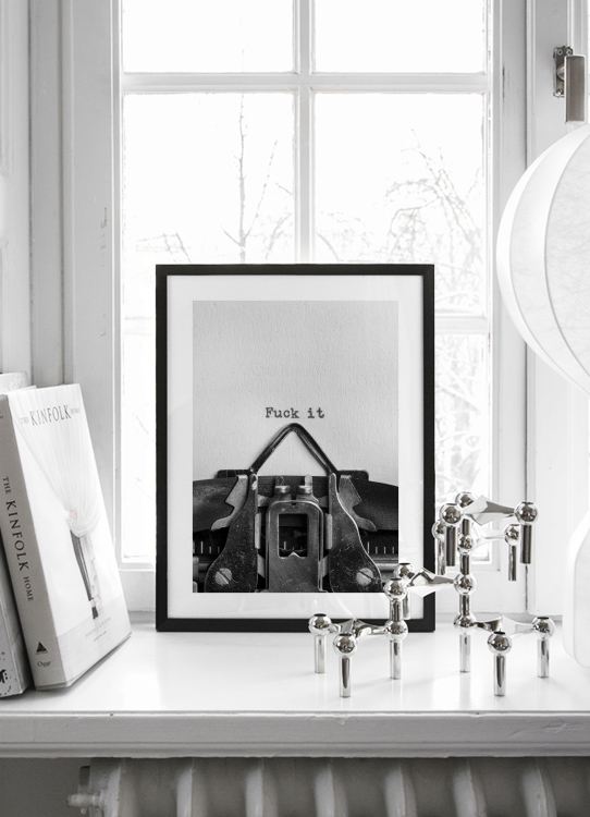 F**k It Poster / Bianco e nero  presso Desenio AB (11042)