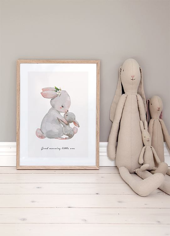 Gravure illustrée d'enfant avec la maman lapin embrassant le petit lapin pour lui dire bonjour