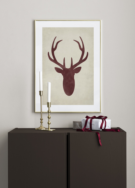  – Illustration d’une silhouette de cerf rouge sur fond beige
