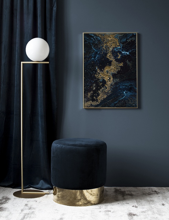  – Peinture à l’huile abstraite avec des tourbillons bleus et dorés