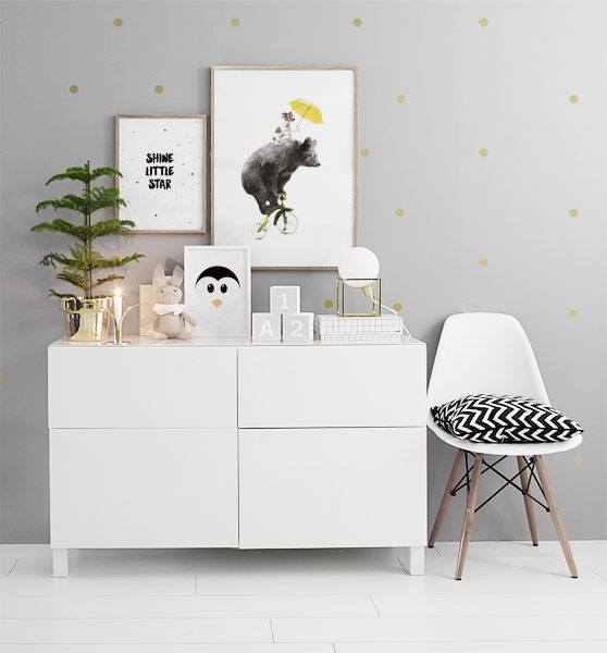 Bear On Yellow Bike, Poster / Posters pour enfants chez Desenio AB (7830)