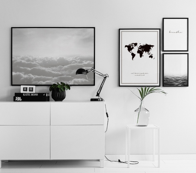 Wonderful World Poster / Mappe e città presso Desenio AB (7981)