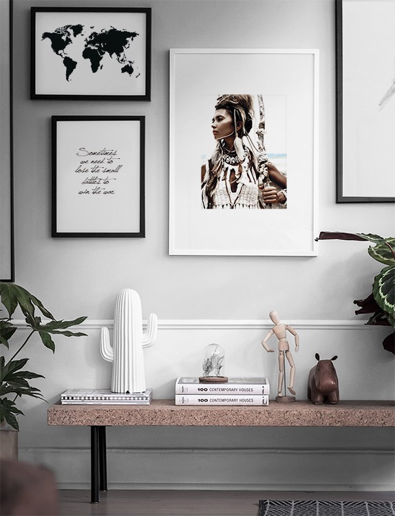  – Acquarello in bianco e nero con la mappa del mondo