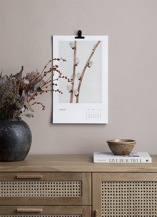 – Calendario da parete con illustrazioni botaniche di fiori e piante per ciascun mese dell'anno